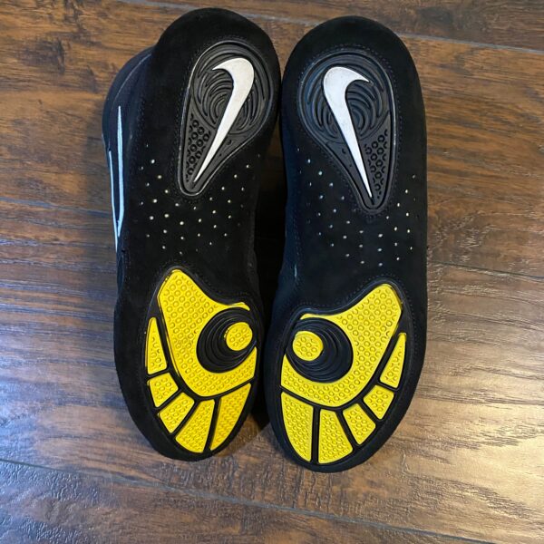 yellow soles on nike takedown 2 wrestling shoes