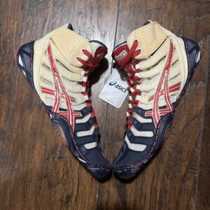 red white and blue asics omniflex pursuit wrestling shoes